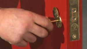Locksmith CR Postcodes Lock Fitting